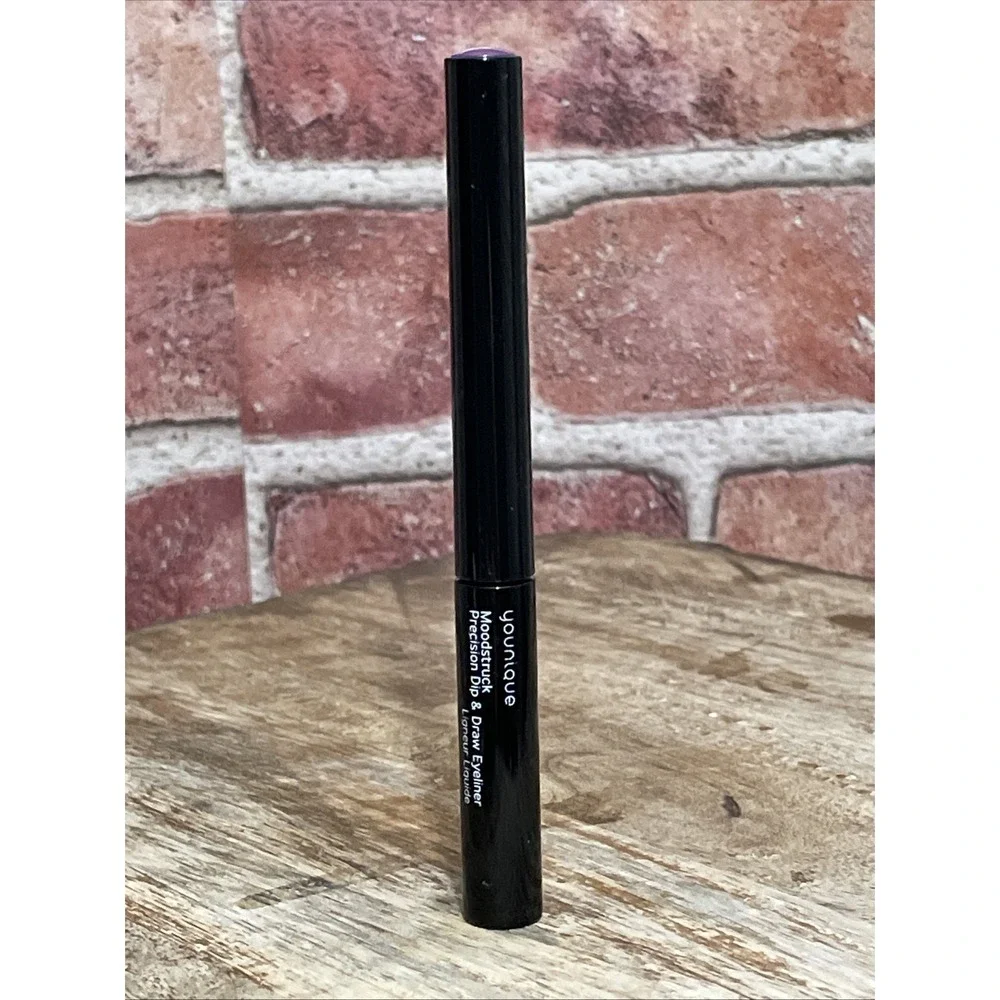 Younique Moodstruck Dip & Draw Eyeliner - Psychic - NEW - Picture 3 of 3